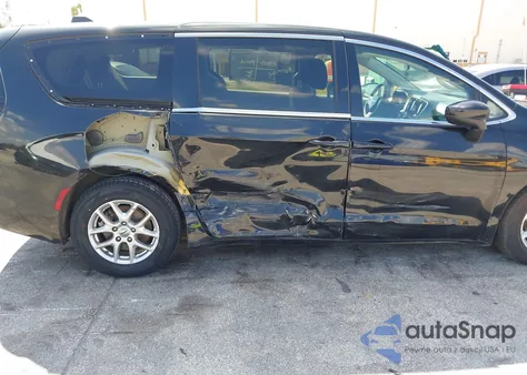 2022 Chrysler Voyager Lx z USA, uszkodzony, nr VIN 2C4RC1CG8NR205365